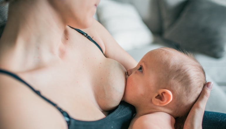 Treating Breast Pain After Birth