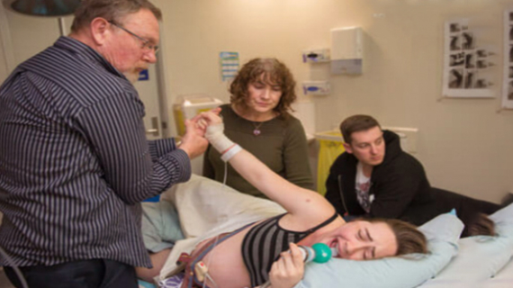 14 Birth Photos That Show The Magic Of Labor And Delivery