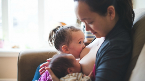5 Magical Uses for Breast Milk (Besides Feeding Baby)