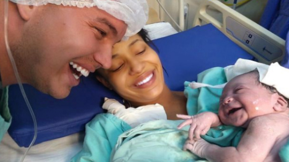 A Heartwarming Moment, Newborn Babies Smile The First Time She Has Daddy Voice