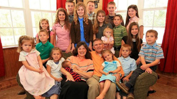 Family With 19 Kids Reveal Their Typical Food Shop And How They Make Ends Meet With No Food Stamps