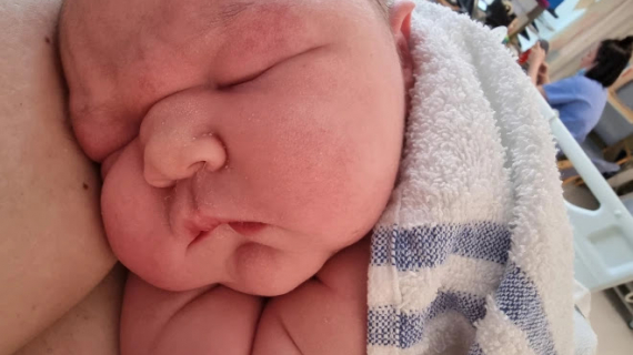 My Giant Baby Weighed The Same As a Bowling Ball When She Was Born – She Was The Biggest The Midwife Had Ever Seen