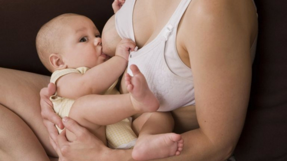 How to Know When Baby Is Old Enough to Stop Breastfeeding?