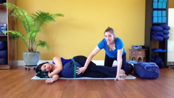 How to Sleep Comfortably During Pregnancy?