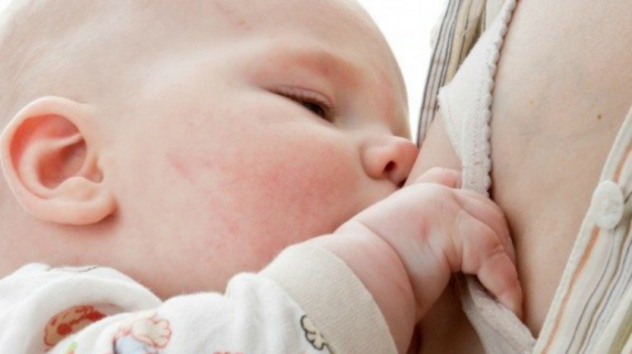 How to Treat Sore Nipples While Breastfeeding?