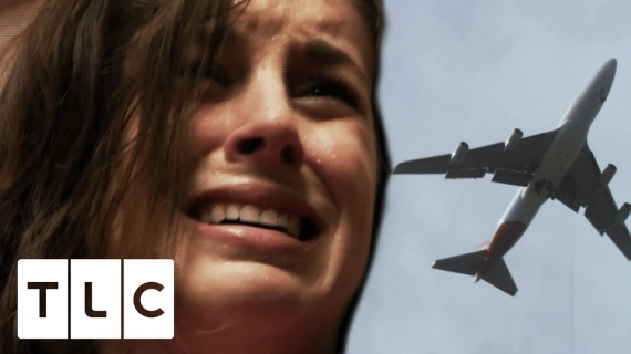 Flight Attendant Unexpectedly Gives Birth! 