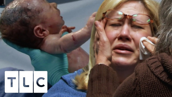 Cancer Patient Gives Birth To Twins After Heart Failure Scare 