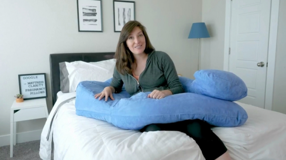 Oggi Elevation Wedge-Based Pregnancy Pillow