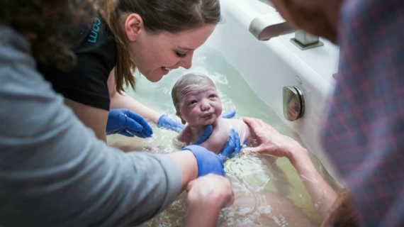 Baby's First Moments of Life: Powerful Photos of Women Giving Birth
