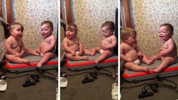 Two Babies Could Not Stop Laughing As They Sat On a Vibrating Machine